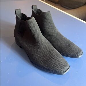Waterproof Vivaia Ryan Pro Square-Toe Ankle Boots never worn!